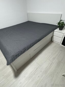 Manželská postel 180x200 cm, bez matrací - 3