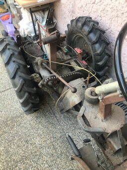 prodám domácí malotraktor bez motoru - 3
