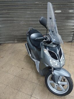 Aprilia sportcity 125 - 3