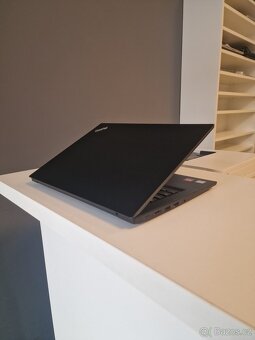 Lenovo ThinkPad E490 - 3