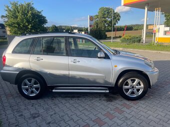 Toyota RAV4 2.0i 110kw 4x4 - 3