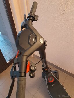 ELEKTRICKÁ KOLOBĚŽKA SEGWAY P100S - 3