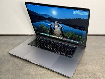 MacBook Pro 16'' 2019 / i7 / 16GB / 512GB SSD / Space Gray - 3