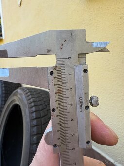 Gumy Bridgestone Blizzak 225/55 R 19 zimní - 3