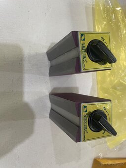 Magnet Vertex - 3