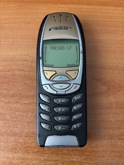 Nokia 6310 + Nokia 6310i - 3