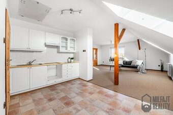 Dvougenerační RD (3+1, 4+kk), 2.135 m2 pozemek, Železný Brod - 3