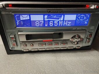 První autorádio na kazety vč cd Pioneer - 3