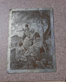 Dvě staré plechové tabulky s reliéfem - 3