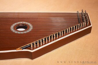 Swarmandal - Indická citera s 36 strunami - 3