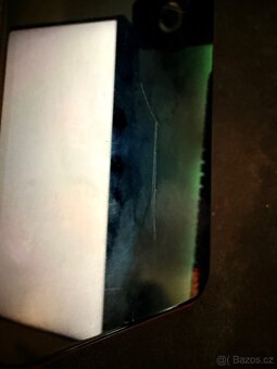 Prodám iPhone 11 (64GB, product RED) - 3