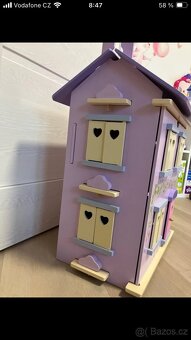 Dreveny domecek pro panenky- - 3