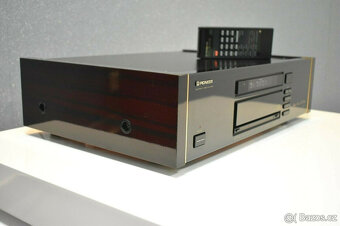 Pioneer PD-73 URUSHI  -  HIGH-END CD PLAYER - 3