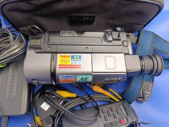 Videokamera Sony CCD-TR511 - 3