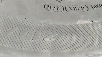 Pneu Michelin 215/65R16 98H - 3