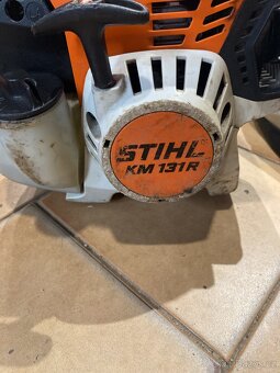 Plotostřih STIHL KM131R - 3