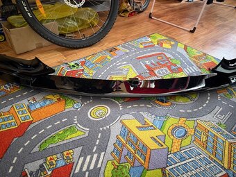 prodam lip pod naraznik bmw f10 - 3