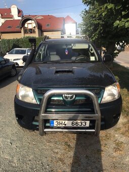 Toyota HILUX 2.5 - 3