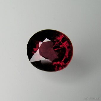 Rhodolit- ovál, kombi. - 1,71 ct. - 3