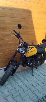 Motorka Brixton Cromwell 125 (2024, 1550 Km) - 3