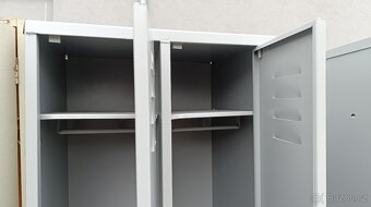 Prodám dílenské šatní skříně - 3