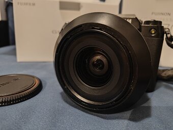 Fujifilm 100s gfx + fujifilm gf 35-70mm f4.5-5.6 + SmallRig - 3