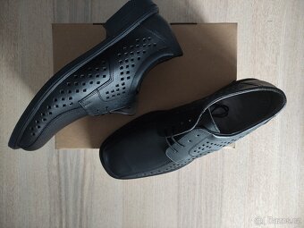 Polobotky černé, perforované vel. 11 (EUR 46) - 3