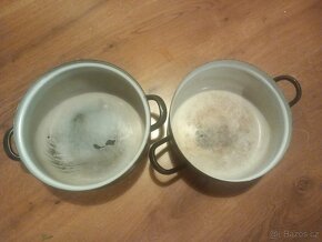 Smaltované hrnce,signovany, cena za vse - 3