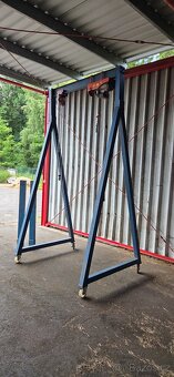 Mobilní portálový jeřáb s navijákem a kladkostrojem - 3