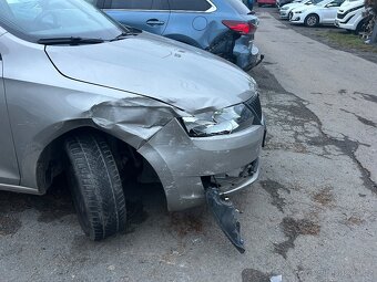 Škoda Rapid 2019 - bouraný - 3