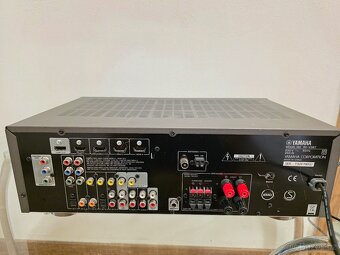 Yamaha RX-V367 - 3