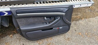 Tapeci tapecirung vyplne dveri audi A8 4E D3 - 3