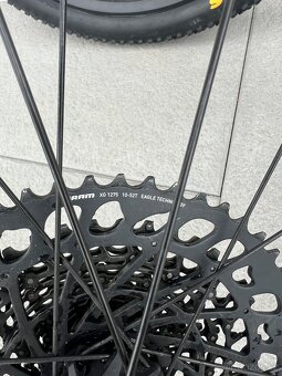 Zapletená kola DT SWISS X1900 - velmi málo ježděná - 3