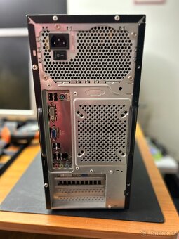 Základ pro levné PC 4-jádra (ASUS i3@3.4GHz) SSD - 3