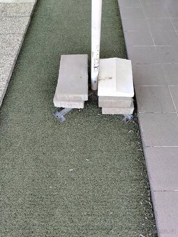 Prodám zahradní slunečník - 3