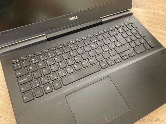 Dell inspiron 15 7000 - 3