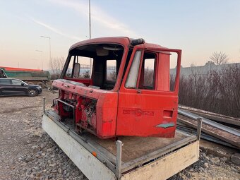 Kabina Tatra 815 - 3