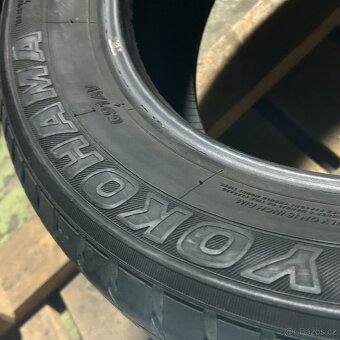 Letní pneu 235/55 R18 100H Yokohama 5,5mm - 3