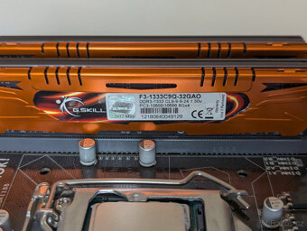 Asus P8H67-V + Intel i5-2300 + 20 GB DDR3 - 3