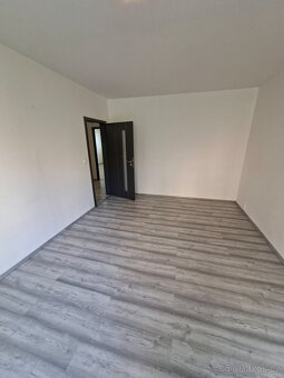 Byt 2+1, 60 m2, Kmochova, Dobětice, Ústí nad Labem - 3