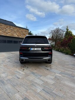 BMW X7 xDrive 40d M packet   Nový motor - 3