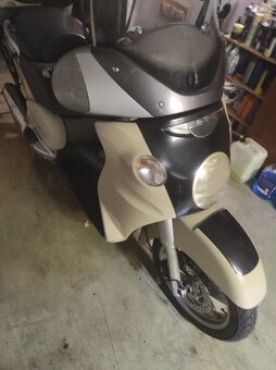 Aprilia Scarabeo 500 - 3