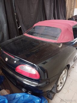 MG F 1.8i - 3