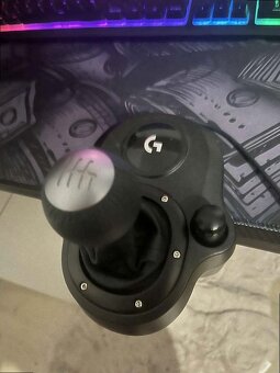 Logitech G920 volant s pedály a řazením - 3