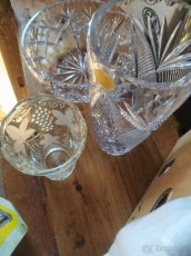 Broušené sklo - vázy, mísy, tácy - 3
