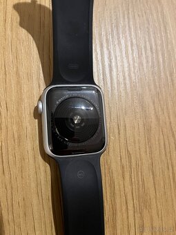 Apple Watch SE 44 mm - 2021 - 3