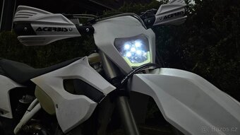 Husqvarna FE 450 - 3