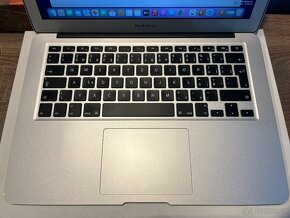 Macbook AIR, 8GB, 128GB - 3
