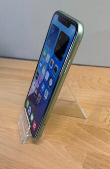 iPhone 11 green - 3