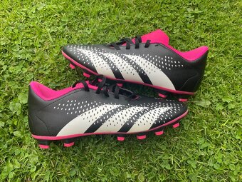 Kopačky Adidas Predator Accuracy 4 FXG 42 - 3